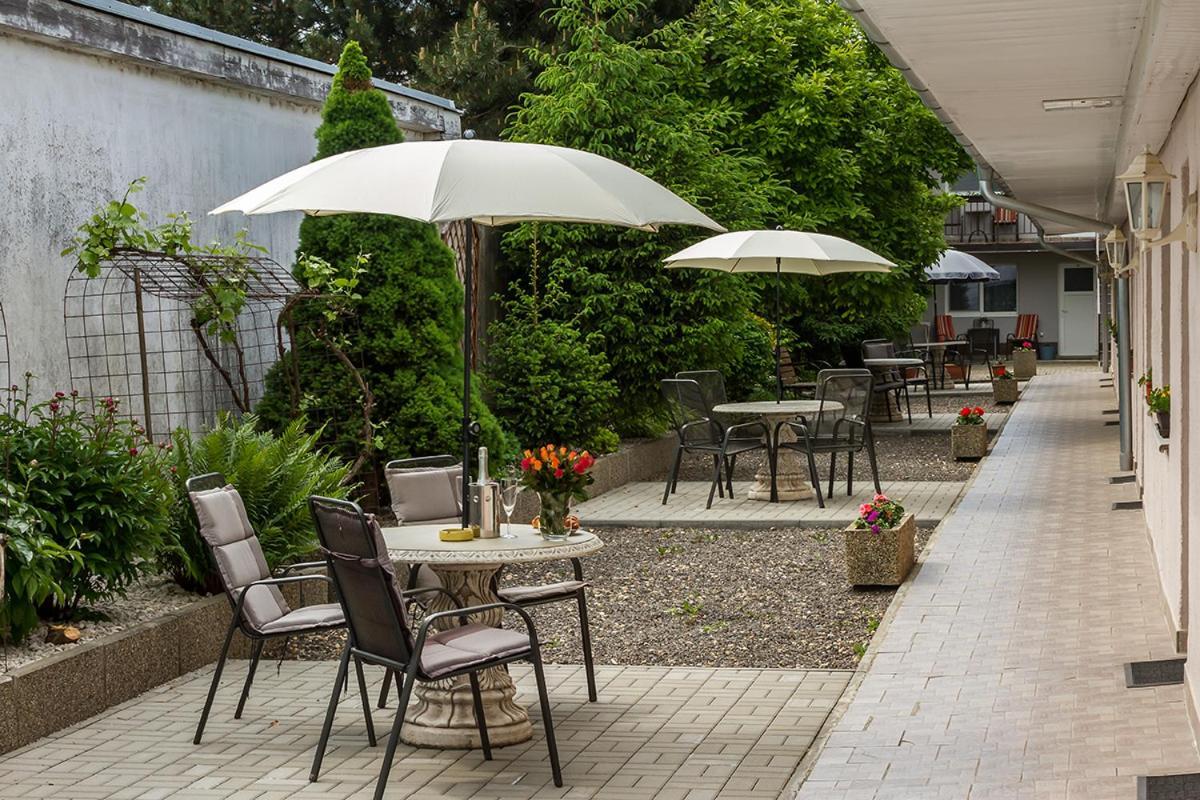 Apartmany Tereza & Free Parking Bratislava Eksteriør bilde