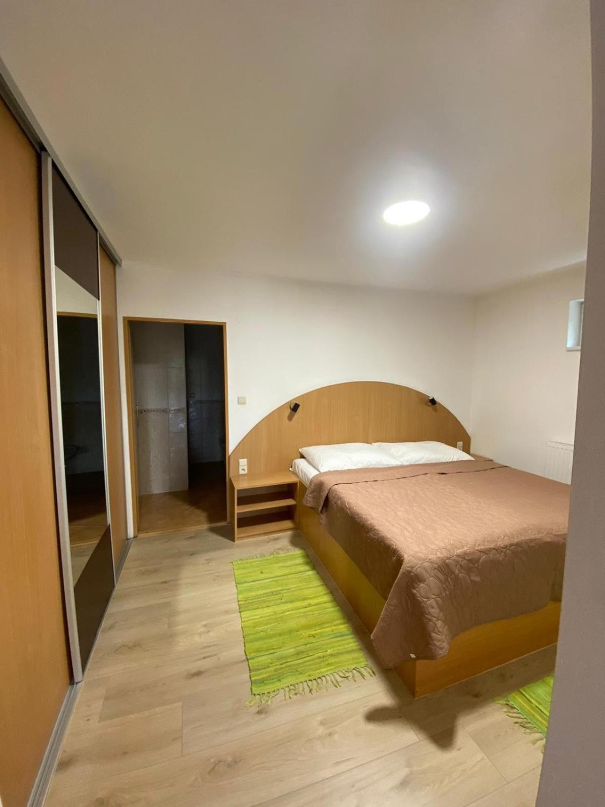 Apartmany Tereza & Free Parking Bratislava Eksteriør bilde